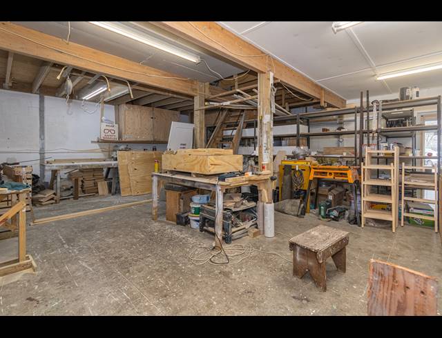 194M² FACTORY FOR SALE IN BROOKLYN